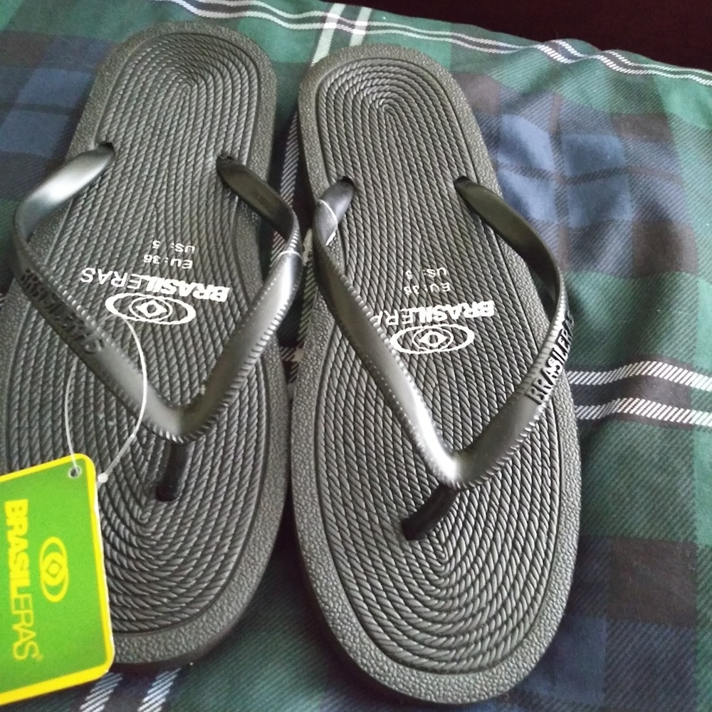 Flip flops - Picture 2 of 3